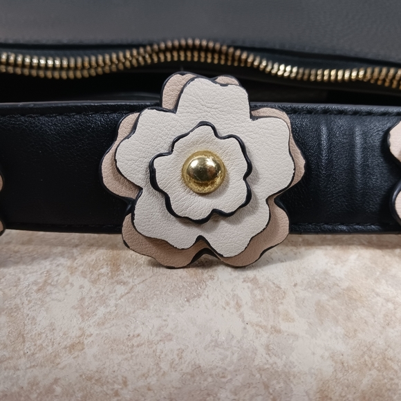 NINE WEST Black Faux Leather Satchel/Handbag - Picture 4 of 9